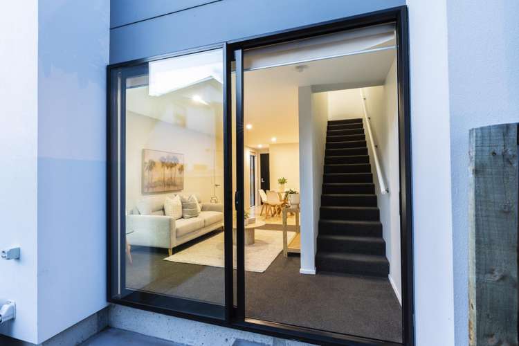7 Verlamio Lane Edgeware_14