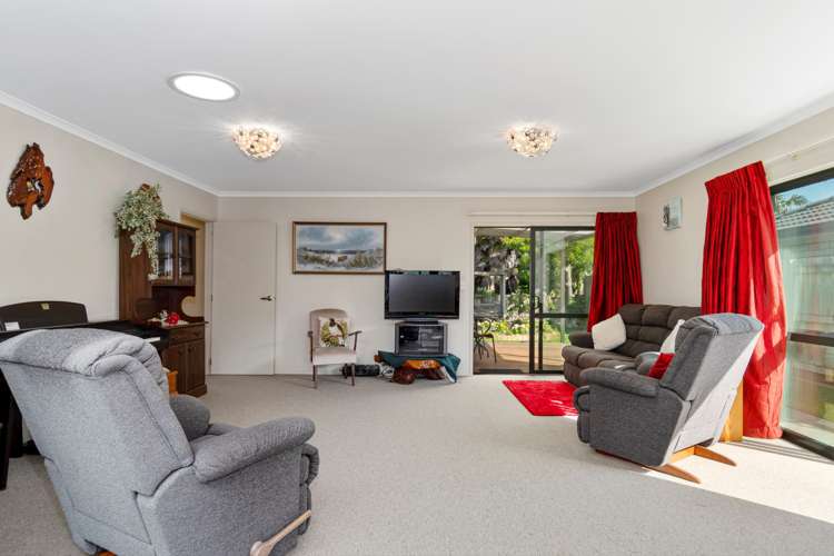 27 Tatahi Cove Papamoa_3