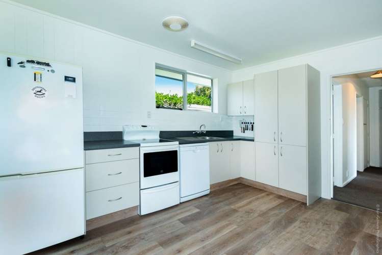 2/63 Rocking Horse Road Southshore_14