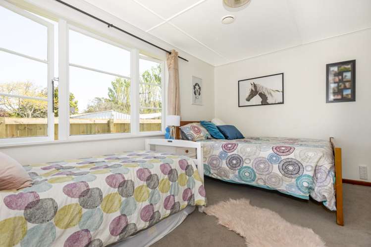 39 Lloyd George Road Wainui_9