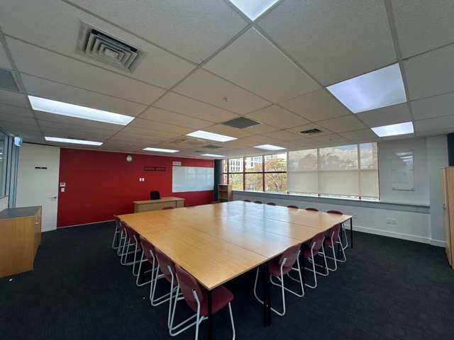 22 Amersham Way City Centre_3