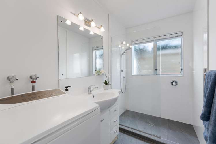 1/6 Webster Street Westown_8