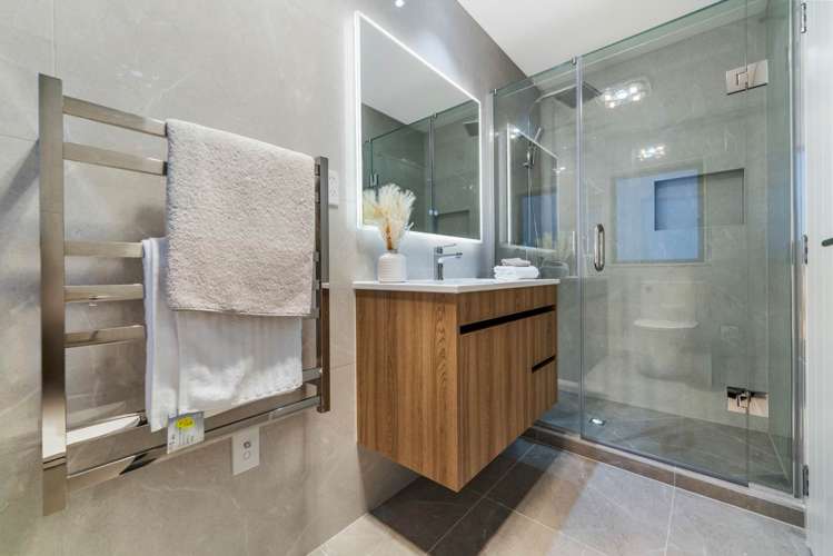 77 Koromeke Street Flat Bush_28