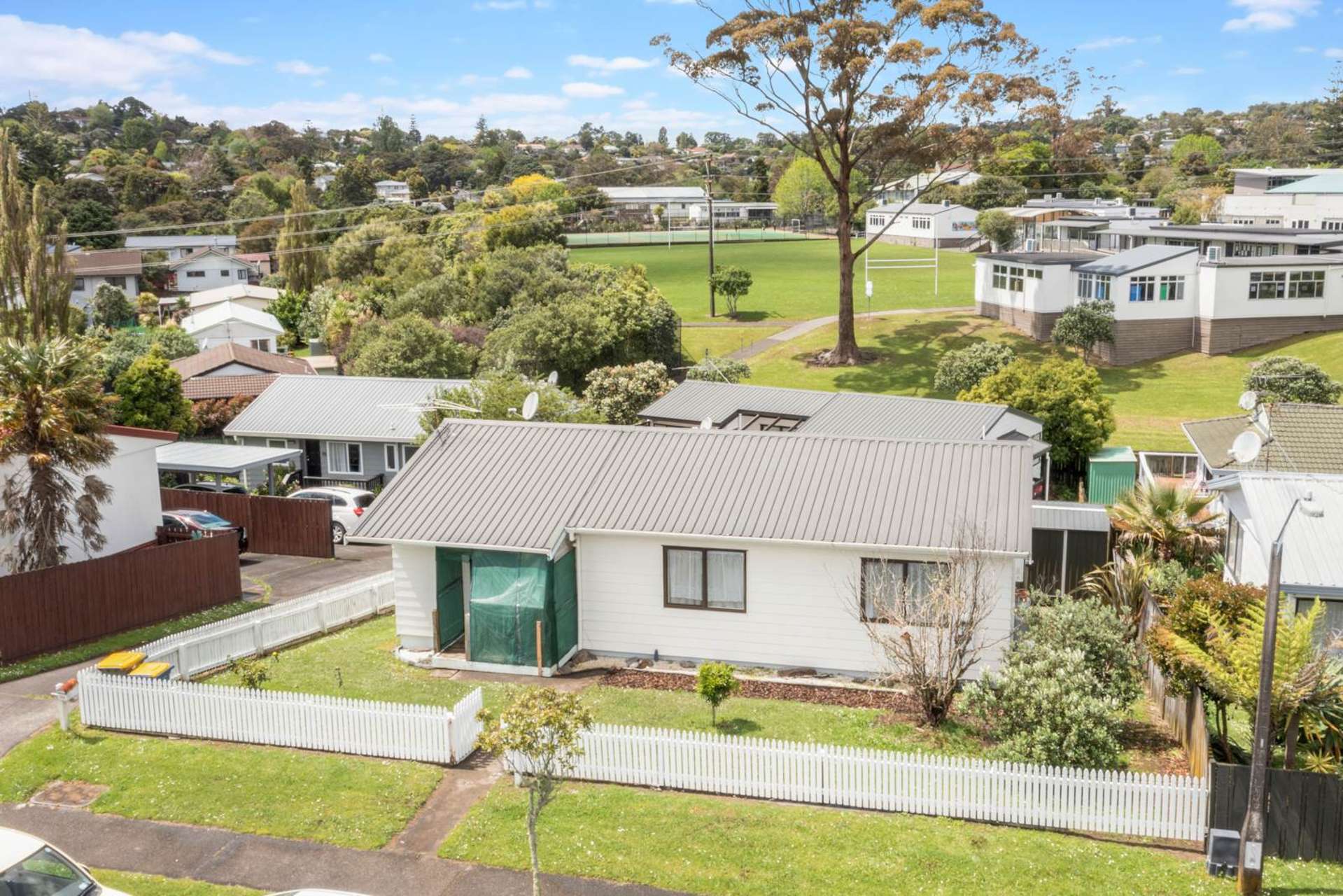 37 Meadowvale Rise Titirangi_0