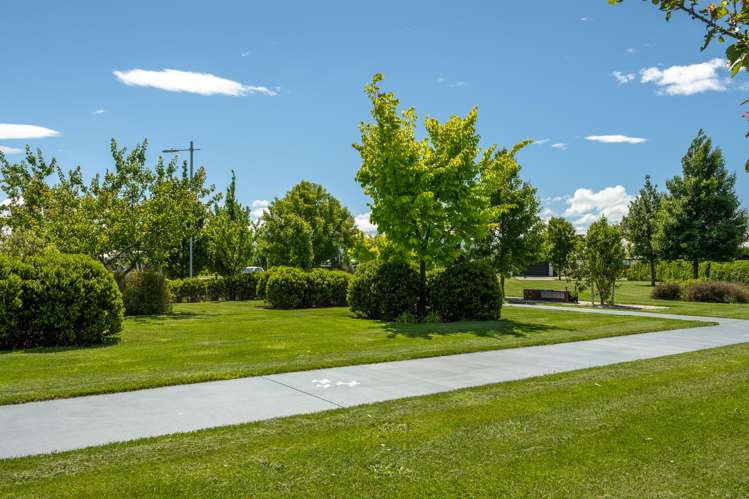 35 Corsair Crescent Burleigh_24