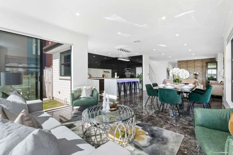 13 Hakinakina Drive Flat Bush_6