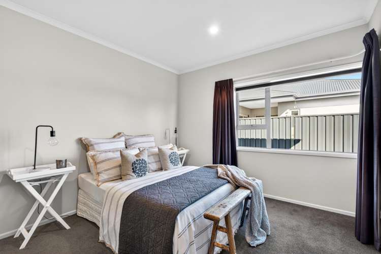 7 Donald Place Frimley_15