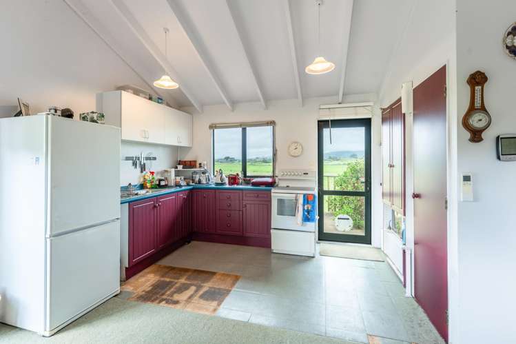 28 Kitchener Street Te Horo_11