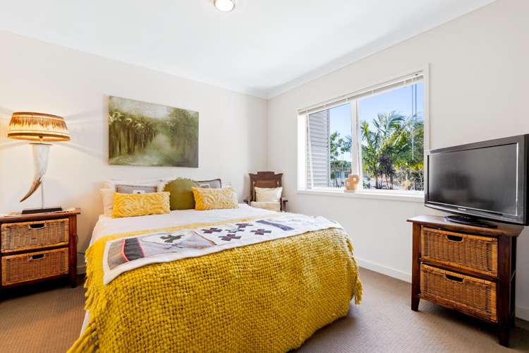 8 Kensington Drive Orewa_16