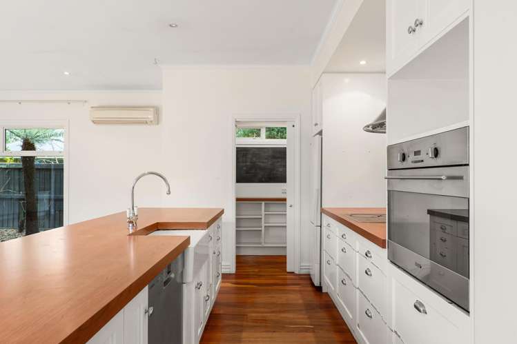 32 Perthshire Crescent_5