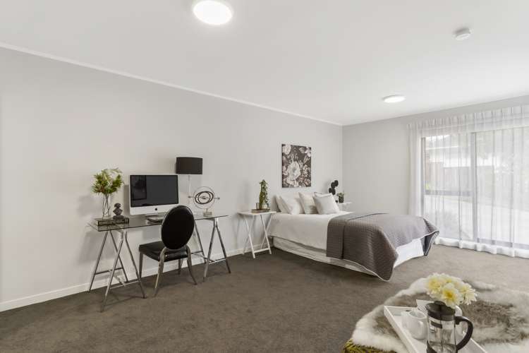 5a Beach Road Mellons Bay_23