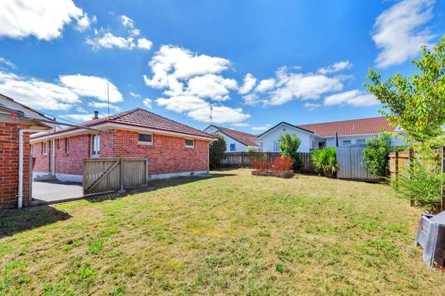 2/23 Coles Crescent Papakura_4