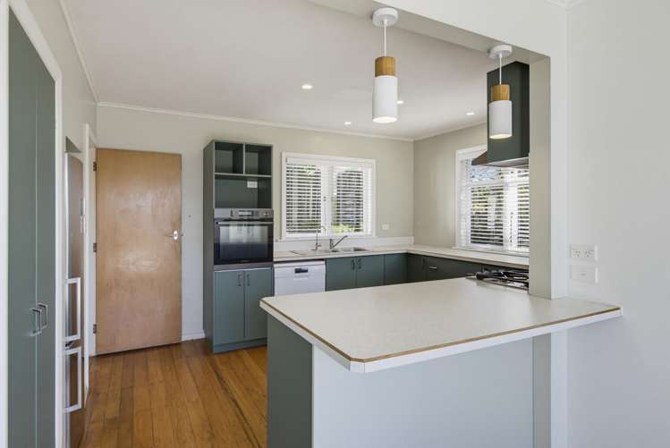 23 Tui Road Raumati Beach_16