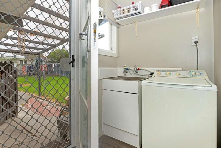 1 Donna Street Outer Kaiti_12