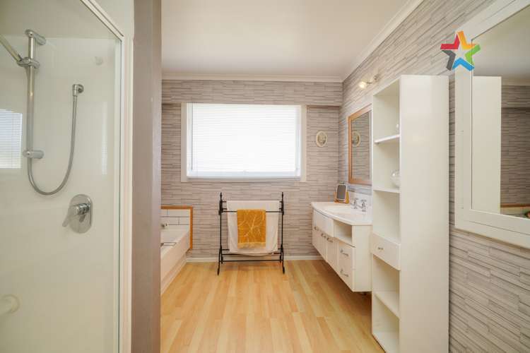 77 Martin Street Strathern_17