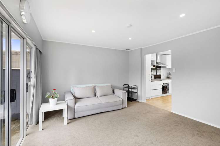 8/8 Tawai Street Trentham_7
