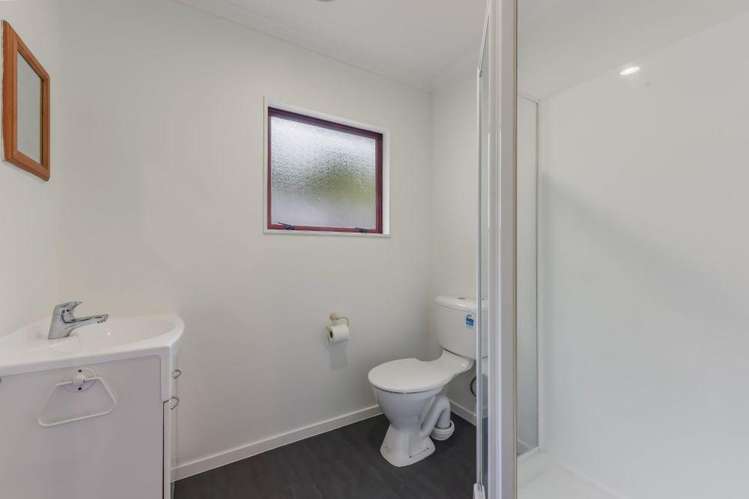 A/61 Wairau Road Picton_4