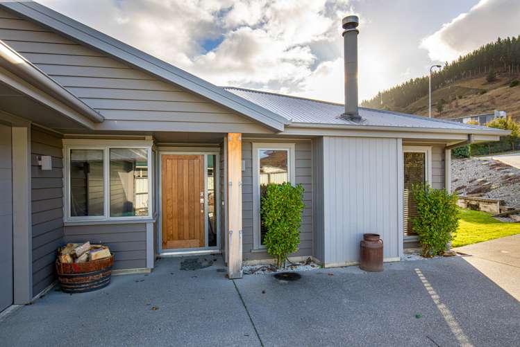 6 Holdom Place Clyde_13