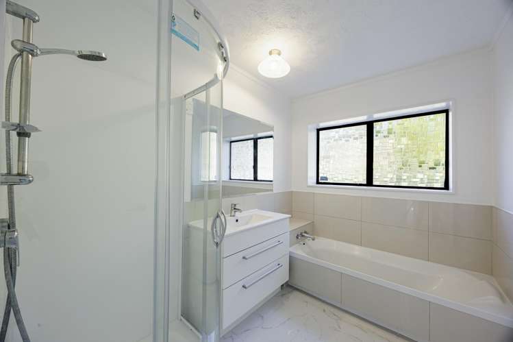 16 Kokako Place Taradale_10