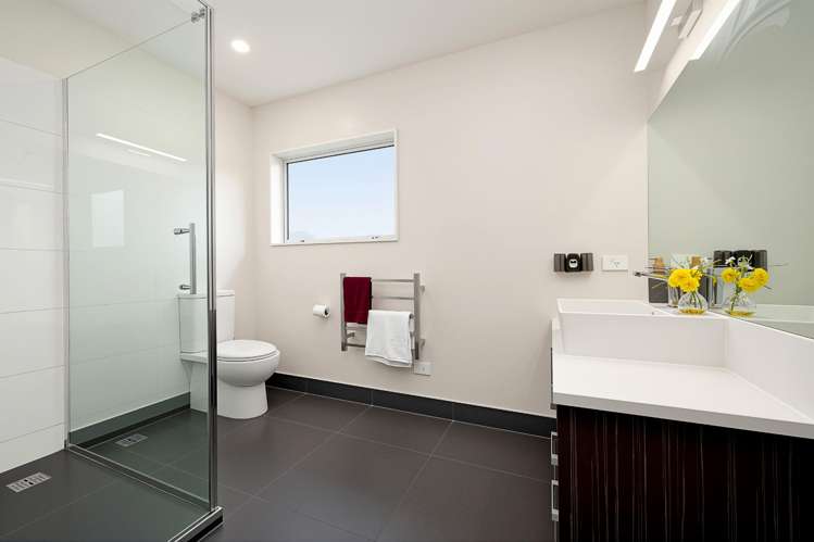 220 Forest Hill Road Waiatarua_21