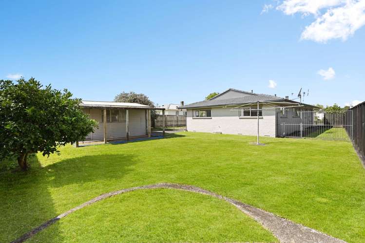 3 Dalton Crescent Dinsdale_16