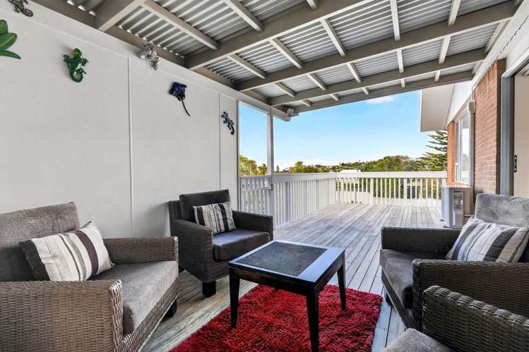 92 Rosario Crescent Red Beach_25
