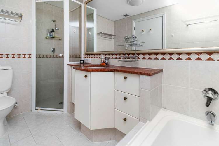 1602/8 Albert Street City Centre_10