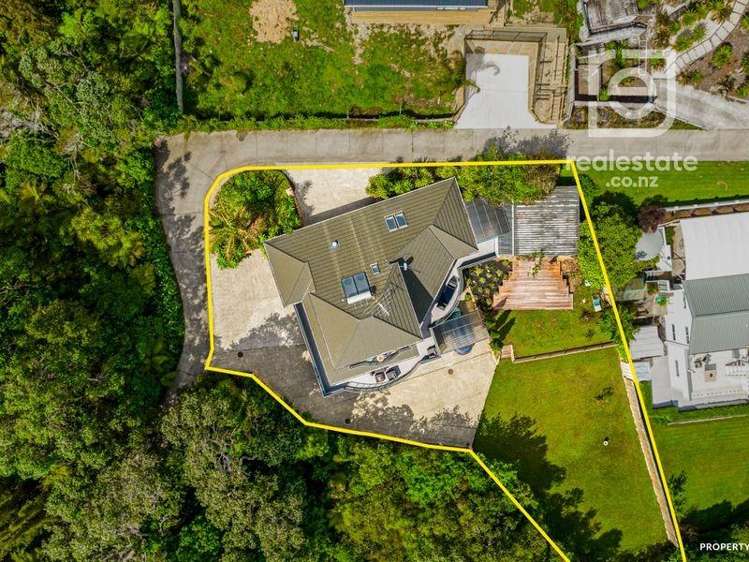 65 Roberts Road Matakatia Bay_27