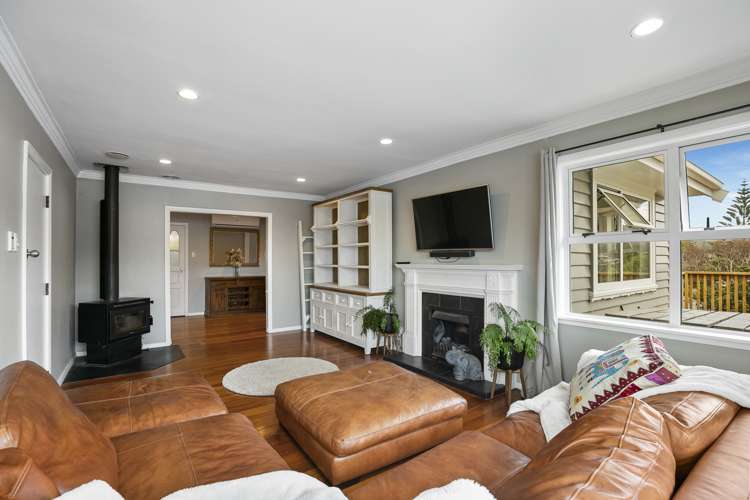 28 Raroa Terrace Tawa_6