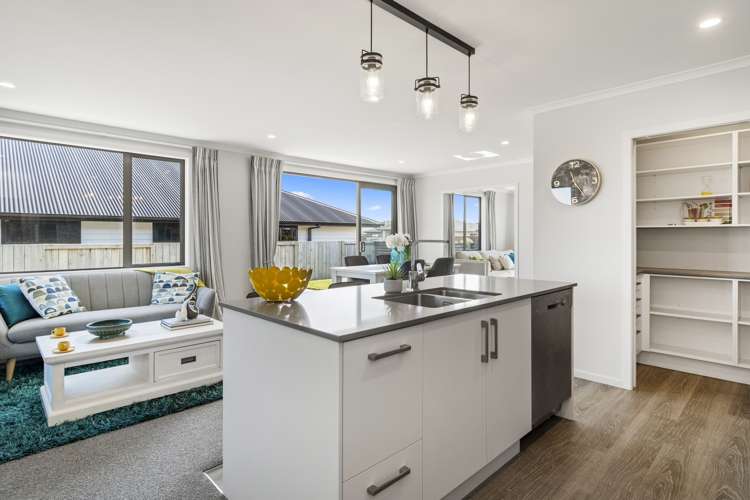 78 Puhirake Crescent Pyes Pa_2