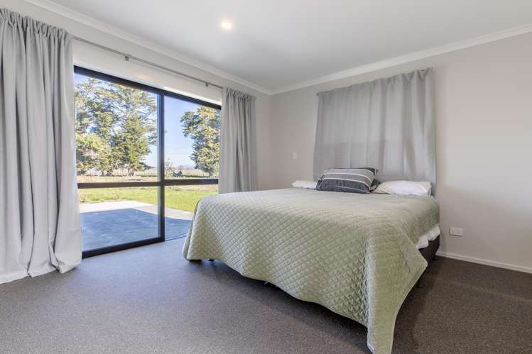 63 Farm Road Waipukurau_9