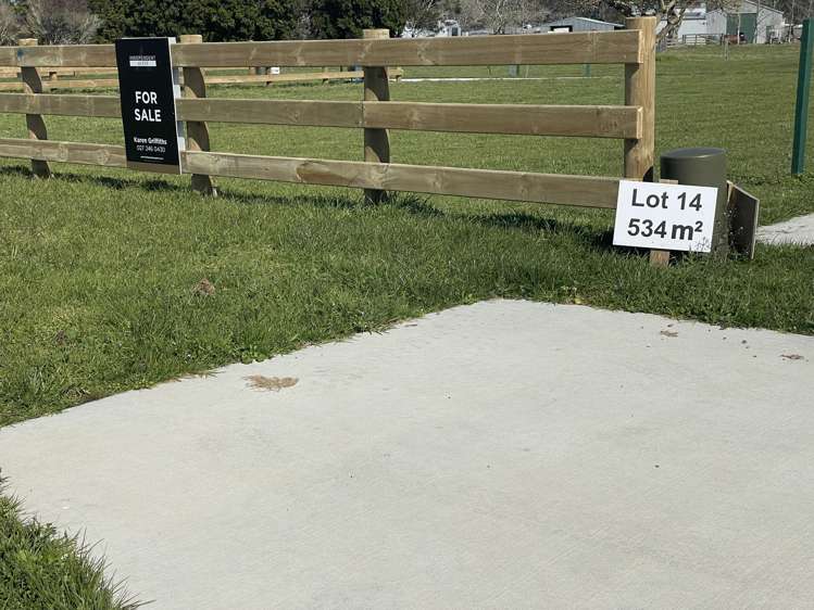 Robert Bruce Place_5