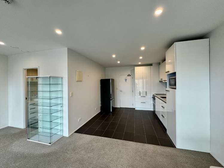 2905/6-8 Lorne Street 10015_12