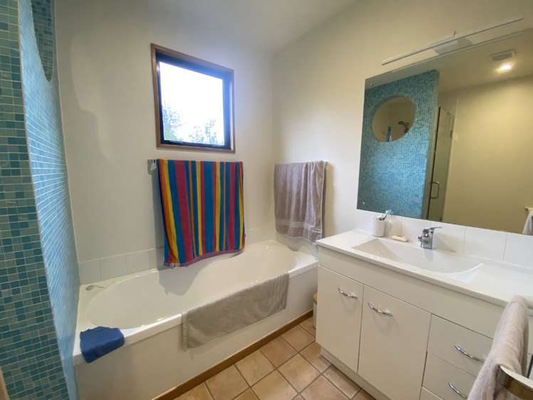 2/178 Condell Avenue Papanui_9