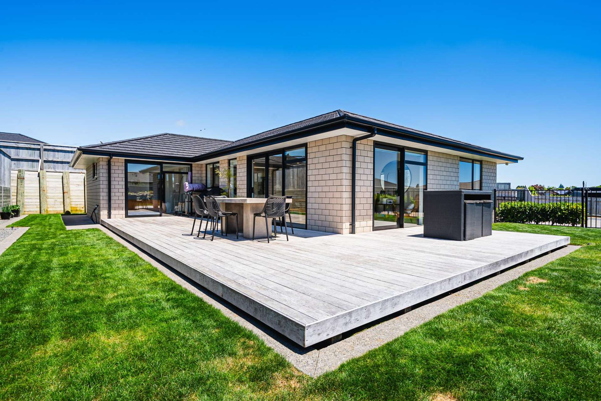 246 Parklands Avenue Bell Block_0