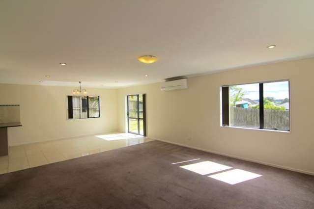 89b Roberts Road Te Atatu South_2