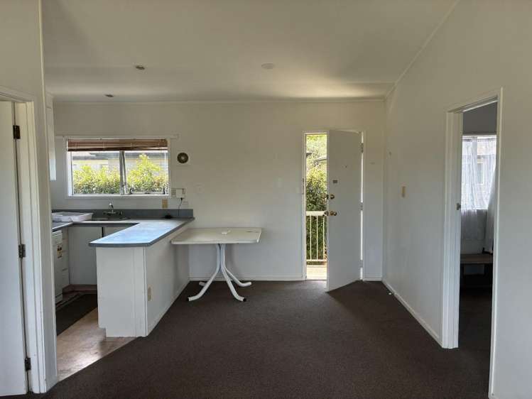 4/8 Shackleton Road Mount Eden_3