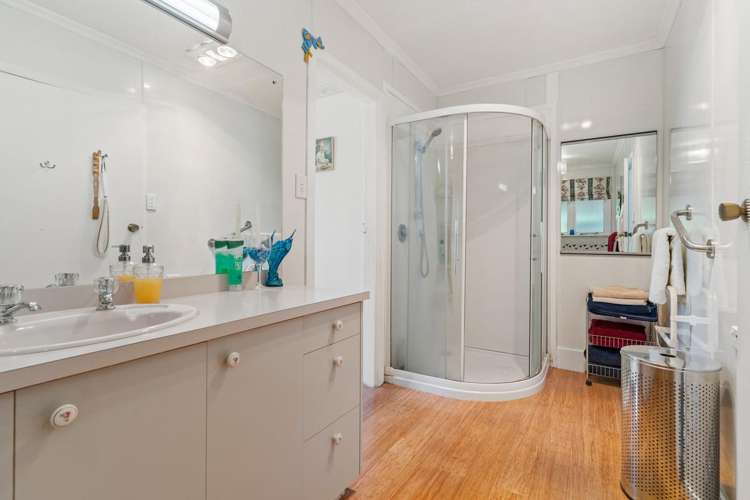 167 Lincoln Road Carterton_14