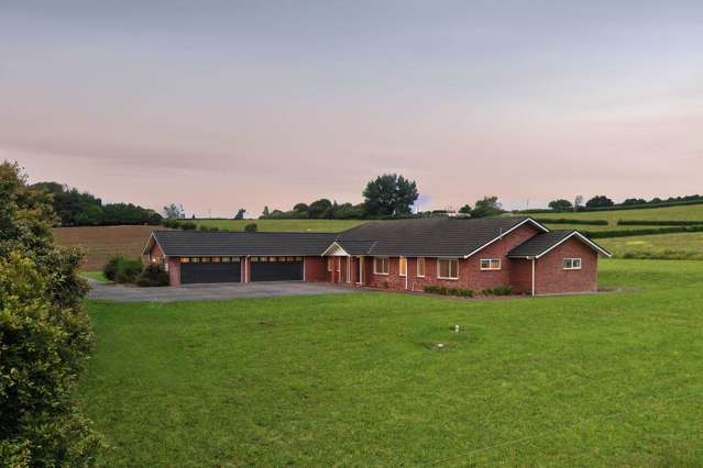 Shh it's a Secret - 397m2 House