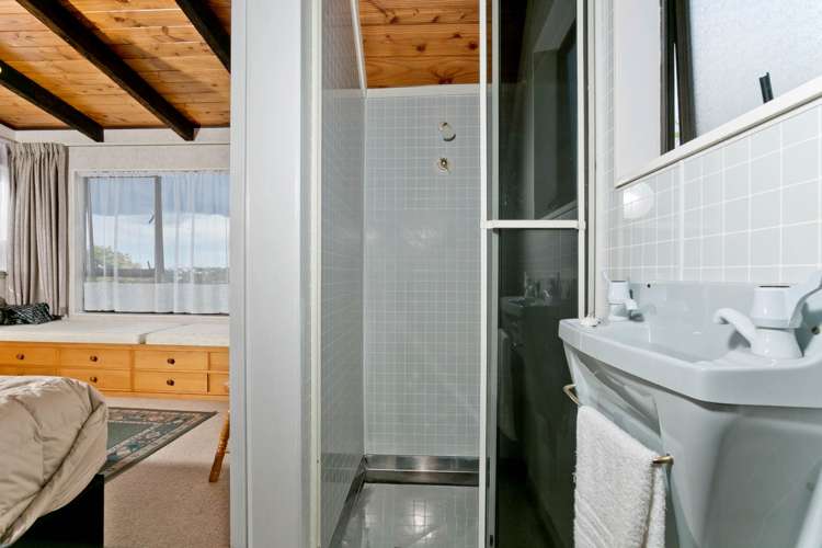 2/77 Birkdale Road Birkdale_13