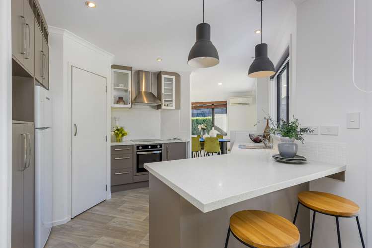 33 Admirals Court Drive Greenhithe_7