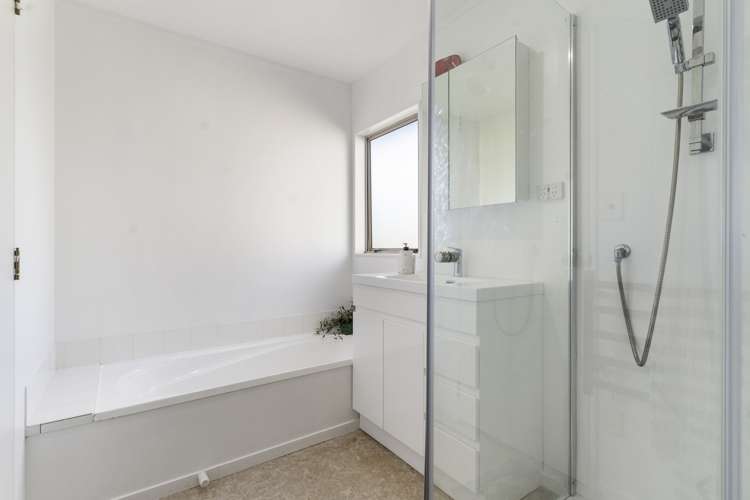 10 Lutana Place Pakuranga Heights_18