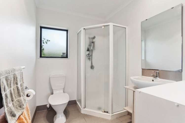 13/1 Piriti Drive Te Atatu Peninsula_11