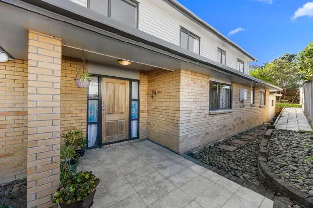 Spacious Brick and Tile!