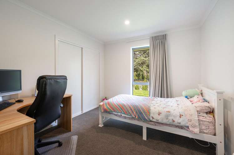 4 McLaughlin Lane Stoke_12