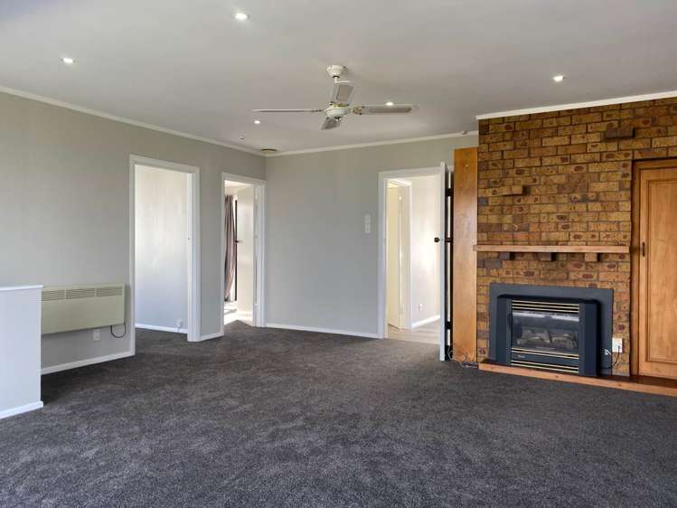 51 Roberts Road Matakatia_9