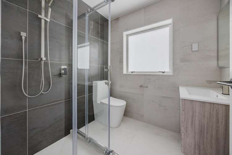 1-12/48 Claude Road Manurewa_9