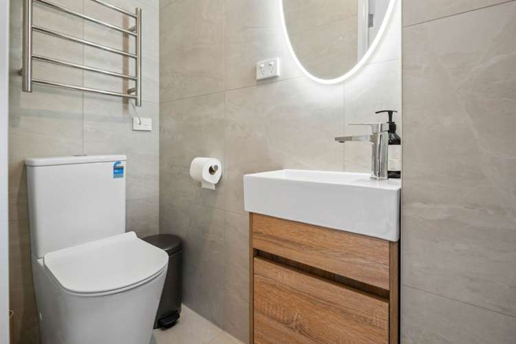 2/66 Bruce Road Glenfield_7