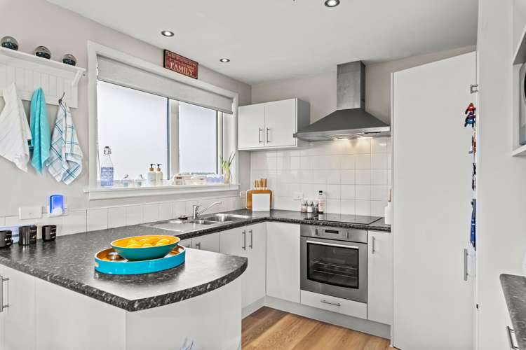 21 La Perouse Place Northcote_16