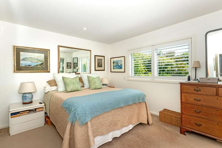 6 Ferris Crescent Wainui_11